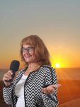 ברוריה סקלי, מומחית לרפואה סינית ומרצה על רפואת שמש וסנכרון ביולוגי.